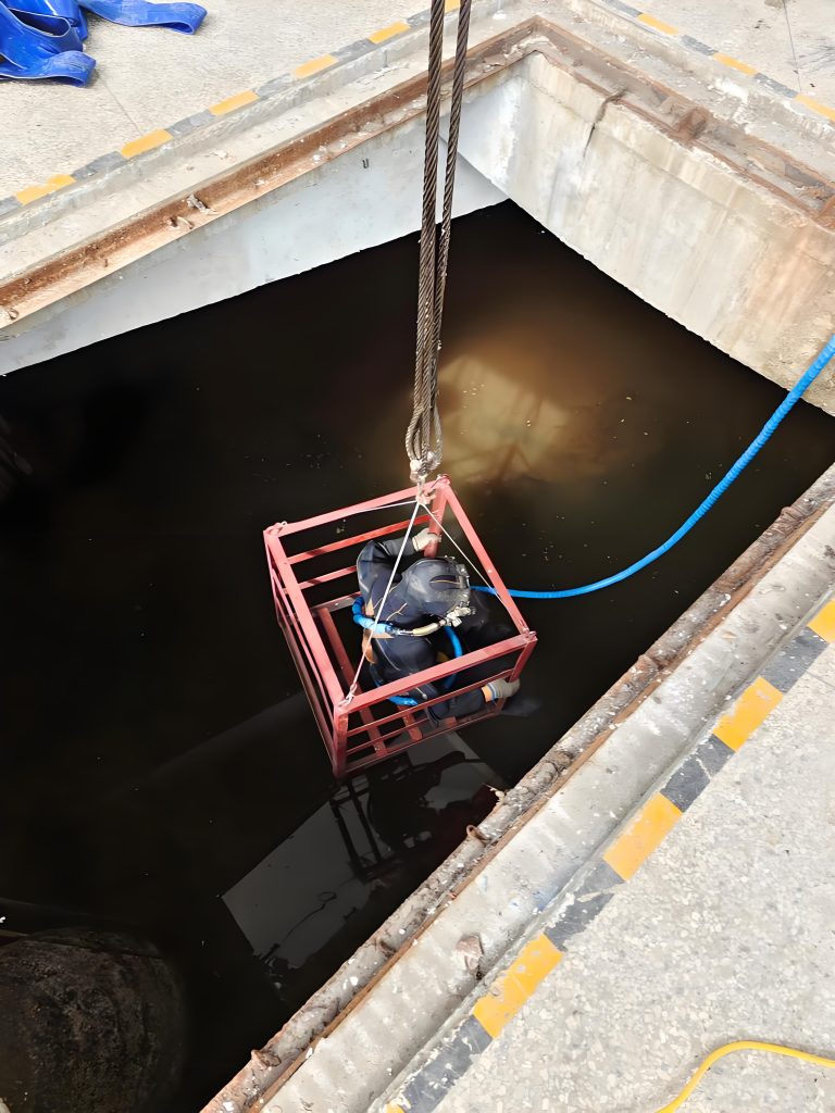 大连湾海底隧道封门切割